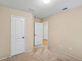 1865  Lynnwood Hills Drive , Fort Worth Texas 76112