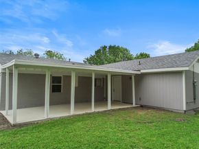 202 E Cober Drive , Grand Prairie Texas 75051