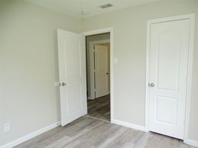 202 E Cober Drive , Grand Prairie Texas 75051