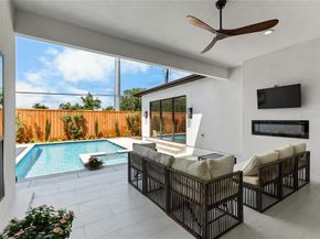 11947  Quincy Lane , Dallas Texas 75230