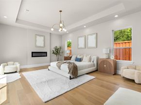 11947  Quincy Lane , Dallas Texas 75230