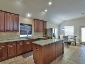 2705  Fox Creek Trail , Arlington Texas 76017