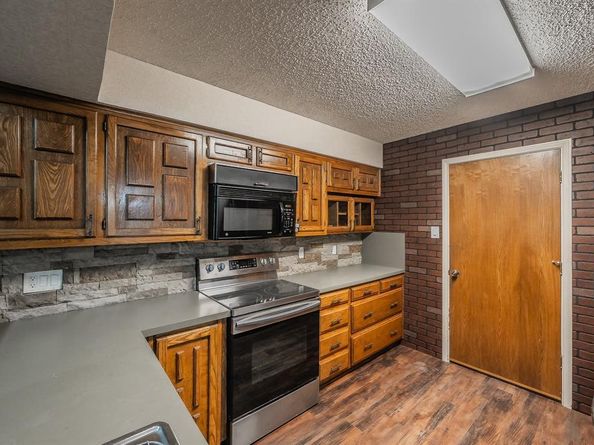 2030  Golf Court , Denton Texas 76205