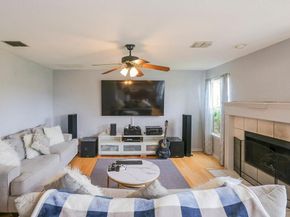 2812 N Hampton Drive , Grand Prairie Texas 75052