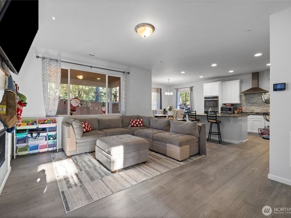 10211 Ramble Drive NW, Bremerton WA 98311