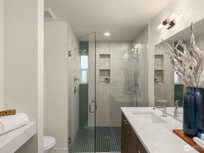 9209 Densmore Avenue N, Seattle WA 98103