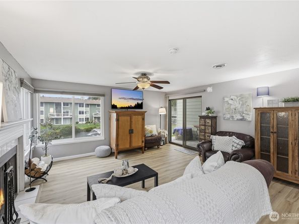 22242 24th Ave S F46, Des Moines WA 98198