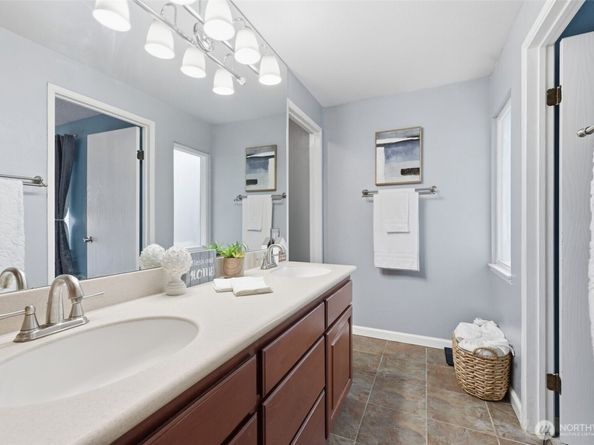 22242 24th Ave S F46, Des Moines WA 98198