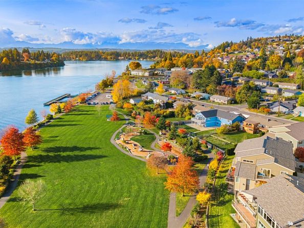 219 Apple Street, Bremerton WA 98310