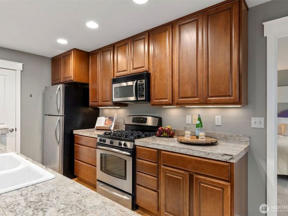 219 Apple Street, Bremerton WA 98310