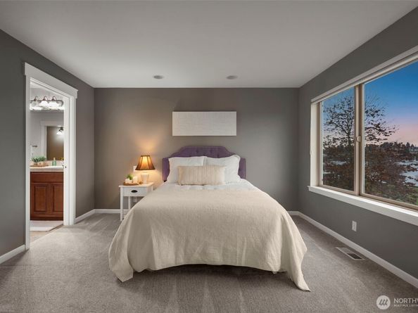 219 Apple Street, Bremerton WA 98310