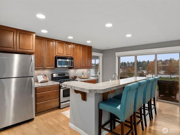 219 Apple Street, Bremerton WA 98310