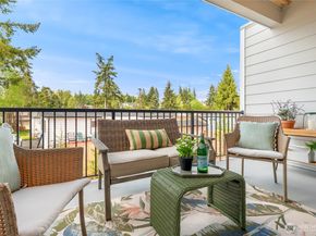 1322 194th Street SE B6, Bothell WA 98012