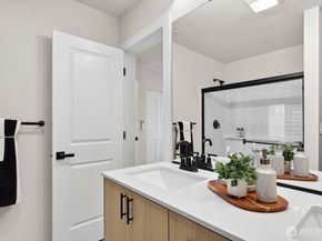 16111 36th Avenue W F5, Lynnwood WA 98087