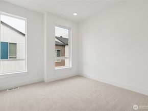 12217 137th Place NE 2703, Redmond WA 98052