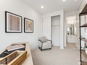 12217 137th Place NE 2703, Redmond WA 98052