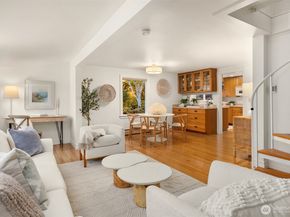 9986 NE Ewing Street, Bainbridge Island WA 98110