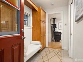 9986 NE Ewing Street, Bainbridge Island WA 98110