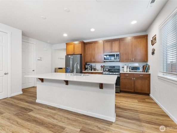 6770 Skipper Lane SE, Port Orchard WA 98367