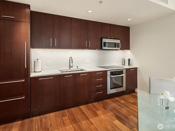 500 106th Avenue NE 2009, Bellevue WA 98004