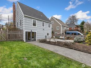 7722 18th Avenue NE, Seattle WA 98115