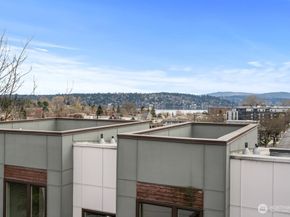 9266 50th Avenue S C, Seattle WA 98118