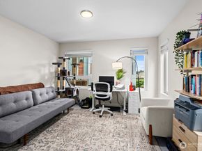 9266 50th Avenue S C, Seattle WA 98118