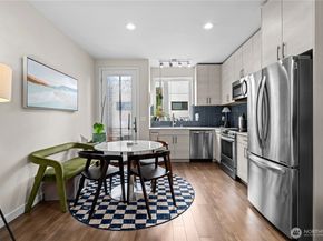 9266 50th Avenue S C, Seattle WA 98118