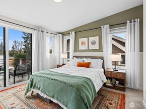 9266 50th Avenue S C, Seattle WA 98118