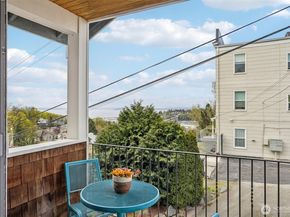 1939 10th Avenue W B, Seattle WA 98119
