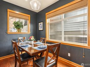 1939 10th Avenue W B, Seattle WA 98119