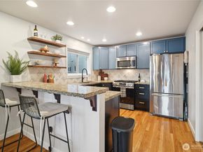 926 N 96th Street, Seattle WA 98103