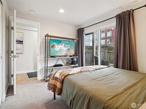 926 N 96th Street, Seattle WA 98103