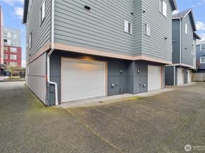 926 N 96th Street, Seattle WA 98103