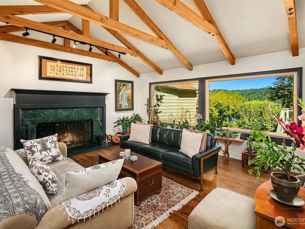 13731 42nd Place NE, Seattle WA 98125