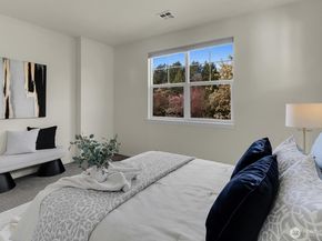 6224 188 Place NE 101, Redmond WA 98052
