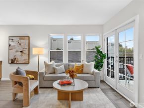 6547 42nd Avenue SW 303, Seattle WA 98136