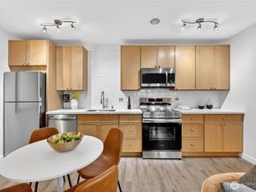 6547 42nd Avenue SW 303, Seattle WA 98136