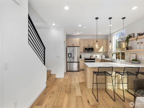 520 N 102nd Street, Seattle WA 98133