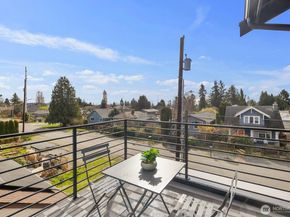 520 N 102nd Street, Seattle WA 98133