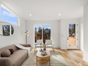 520 N 102nd Street, Seattle WA 98133