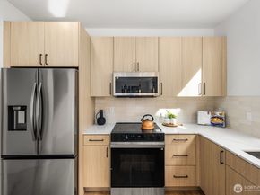 520 N 102nd Street, Seattle WA 98133
