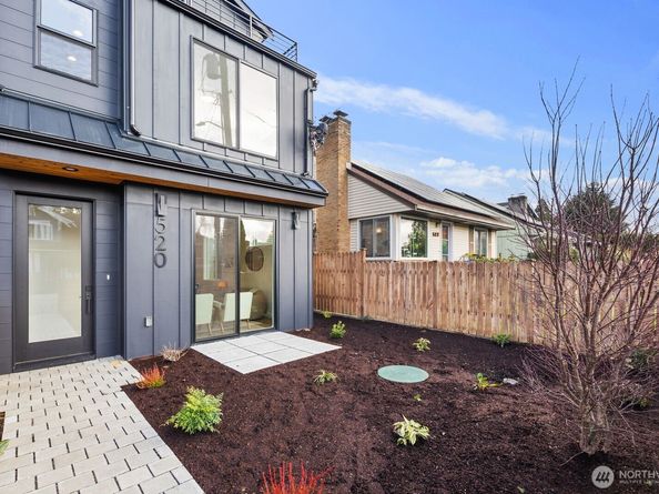 520 N 102nd Street, Seattle WA 98133
