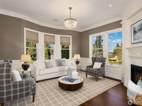 2212 77th Avenue SE, Mercer Island WA 98040