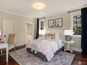 2212 77th Avenue SE, Mercer Island WA 98040