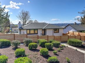 3201 S Webster Street, Seattle WA 98118