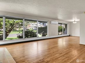 4719 NE Park Place, Seattle WA 98115