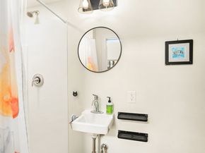 1502 NW 52nd Street, Seattle WA 98107