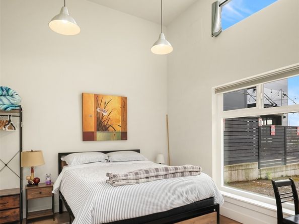 1502 NW 52nd Street, Seattle WA 98107