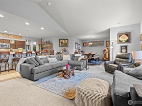 1402 S Machias Road, Snohomish WA 98290